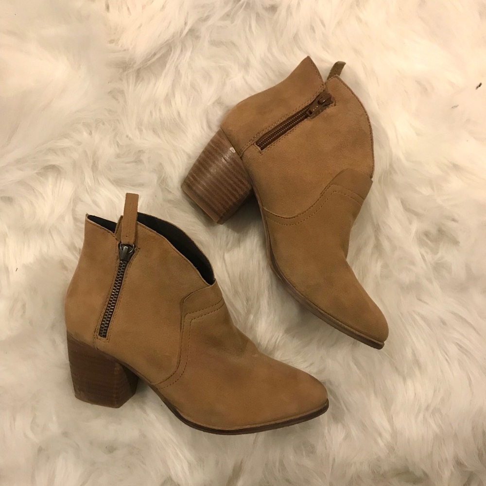 Steve Madden boots